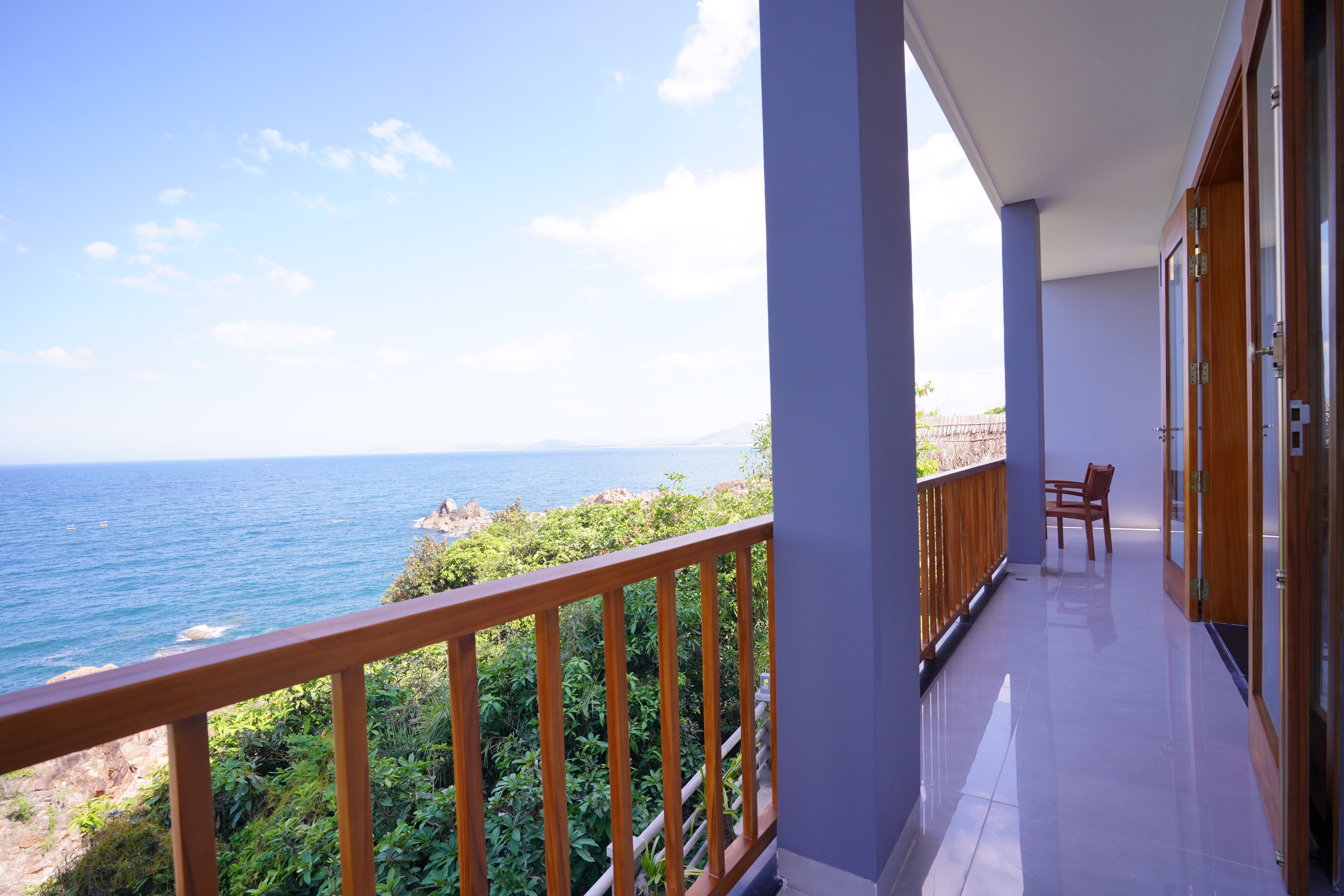 Liệu Trình Ocean Wellness Spa: Tái Tạo Năng Lượng Từ Sóng Biển & Thảo Mộc Bản Địa